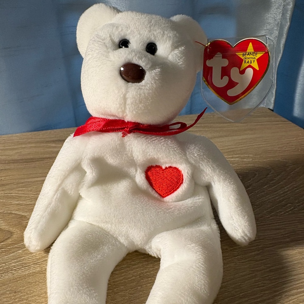 Ty original beanie baby Valentino was born on February 14,1994.